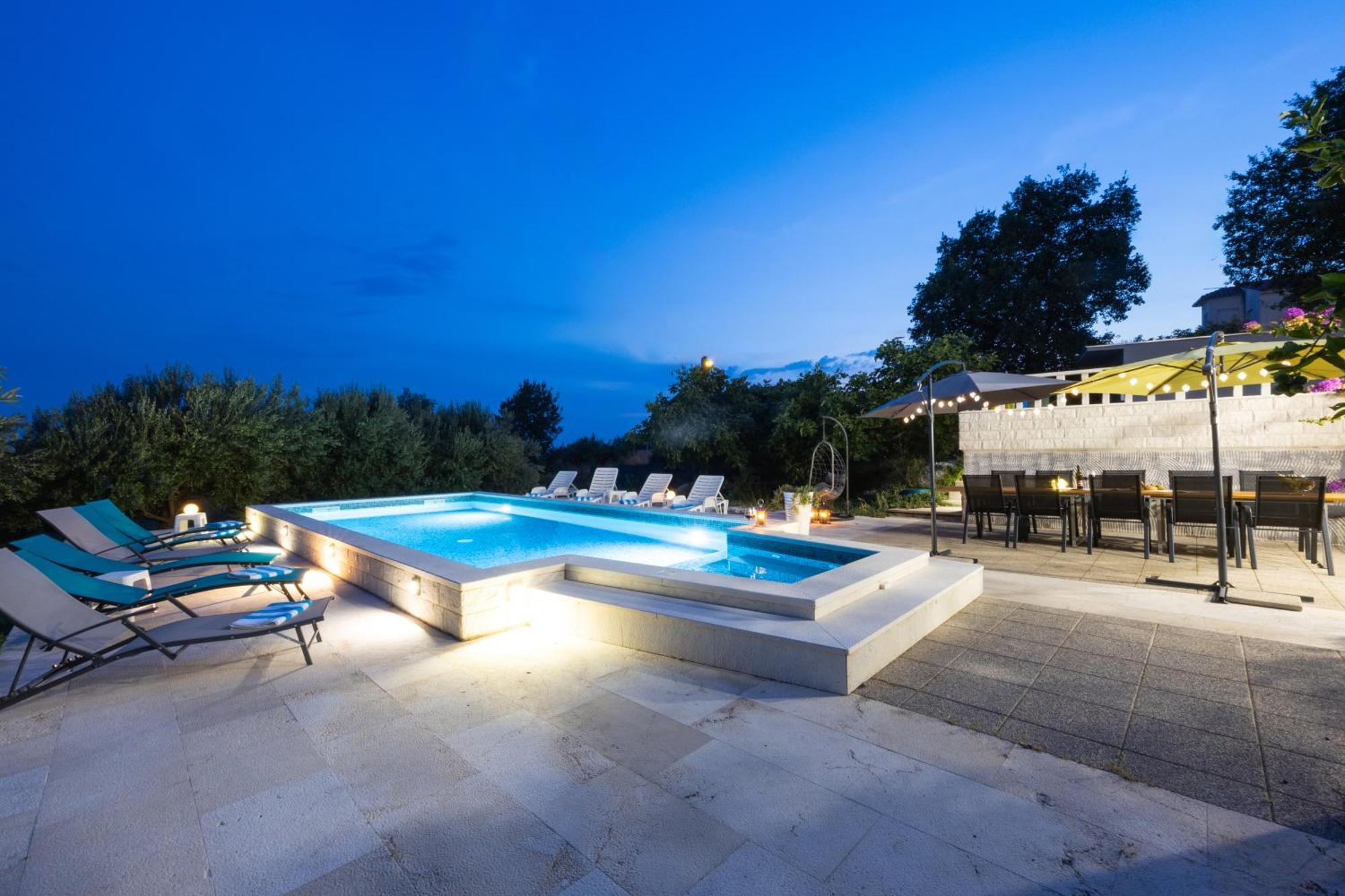 Casa Felice Apartments-Holiday Home Каштела Экстерьер фото