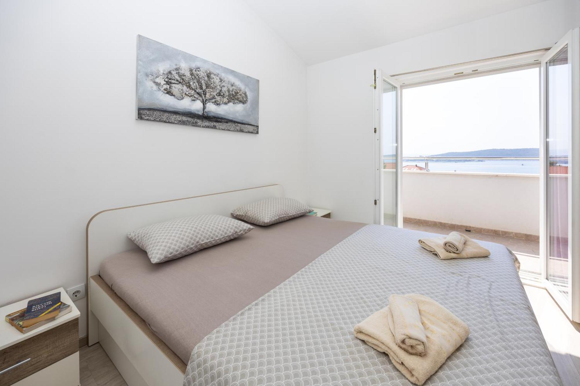 Casa Felice Apartments-Holiday Home Каштела Экстерьер фото