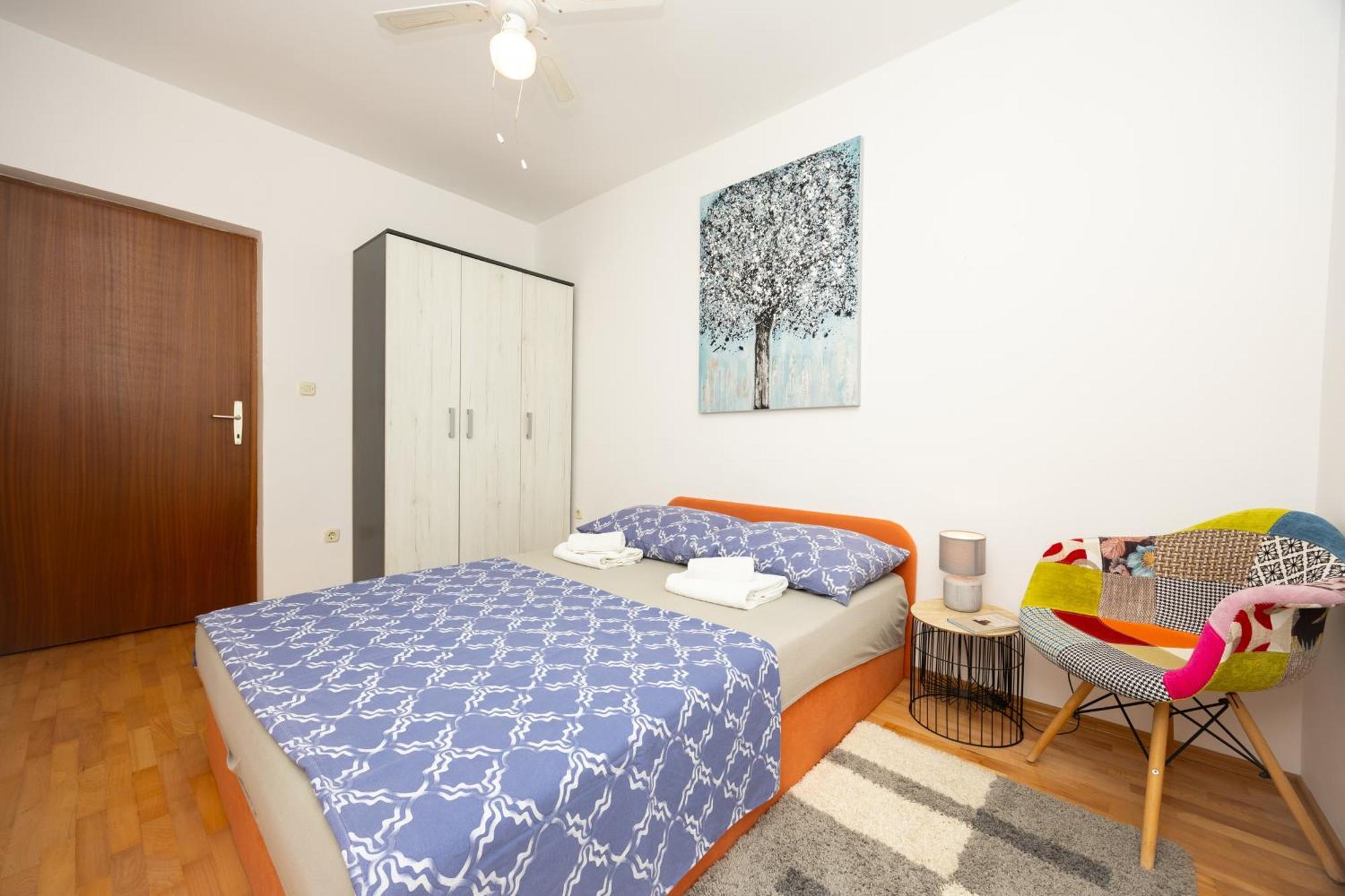 Casa Felice Apartments-Holiday Home Каштела Экстерьер фото