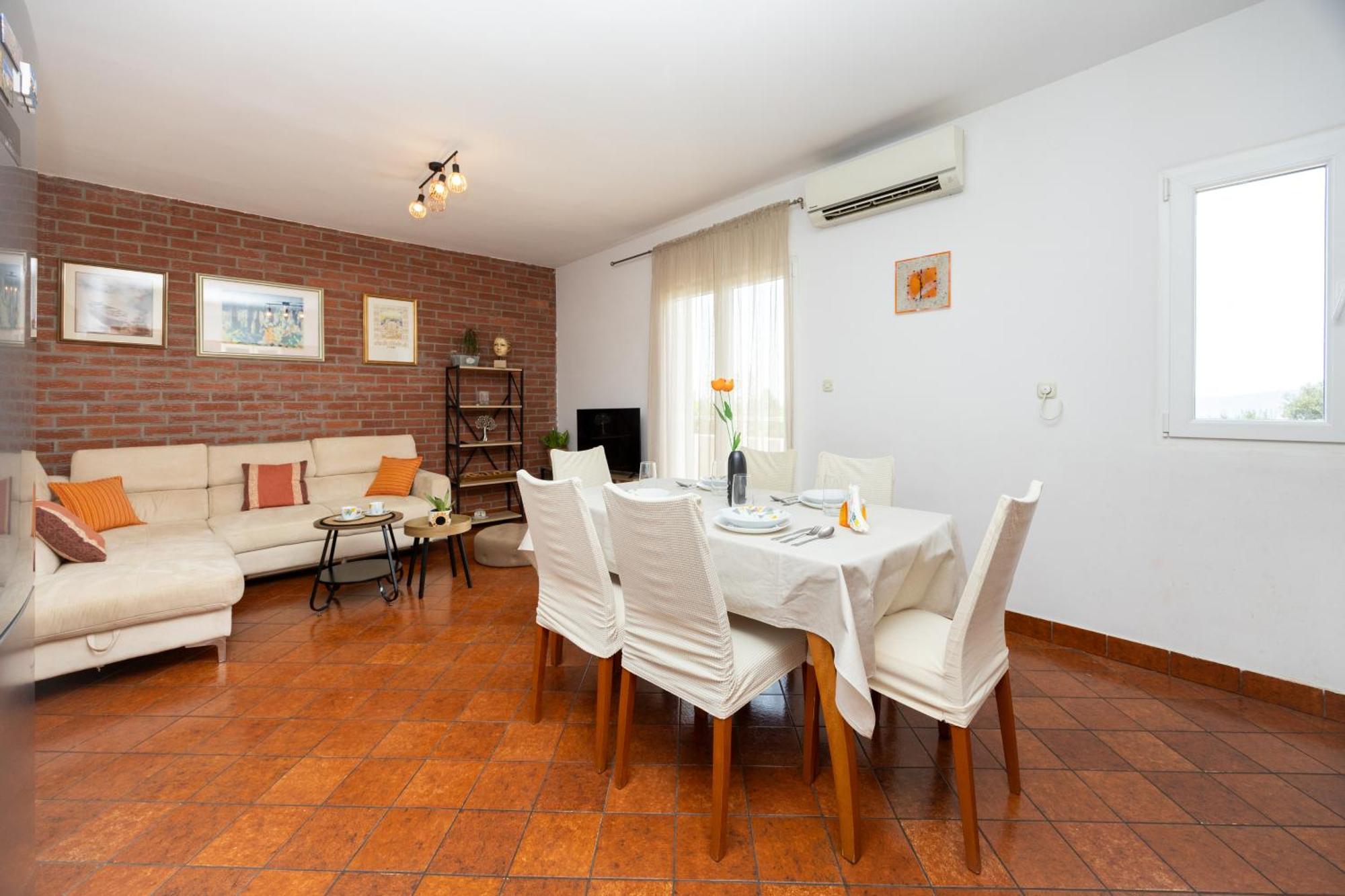 Casa Felice Apartments-Holiday Home Каштела Экстерьер фото