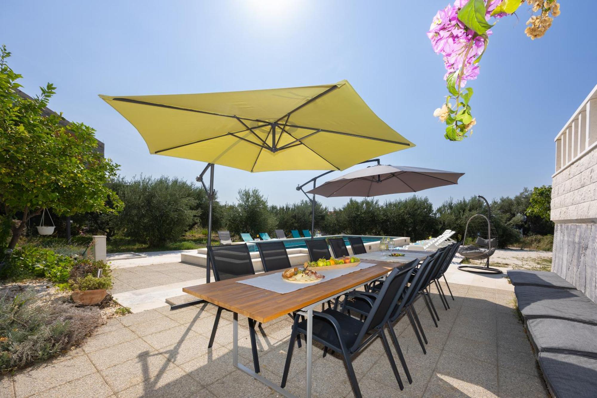 Casa Felice Apartments-Holiday Home Каштела Экстерьер фото