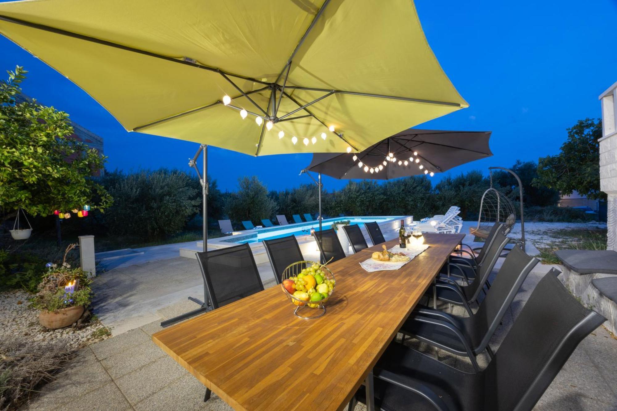 Casa Felice Apartments-Holiday Home Каштела Экстерьер фото
